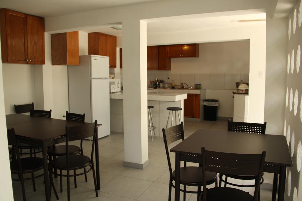 Trinity Lodge - Extended Stay Port-au-Prince Exteriör bild